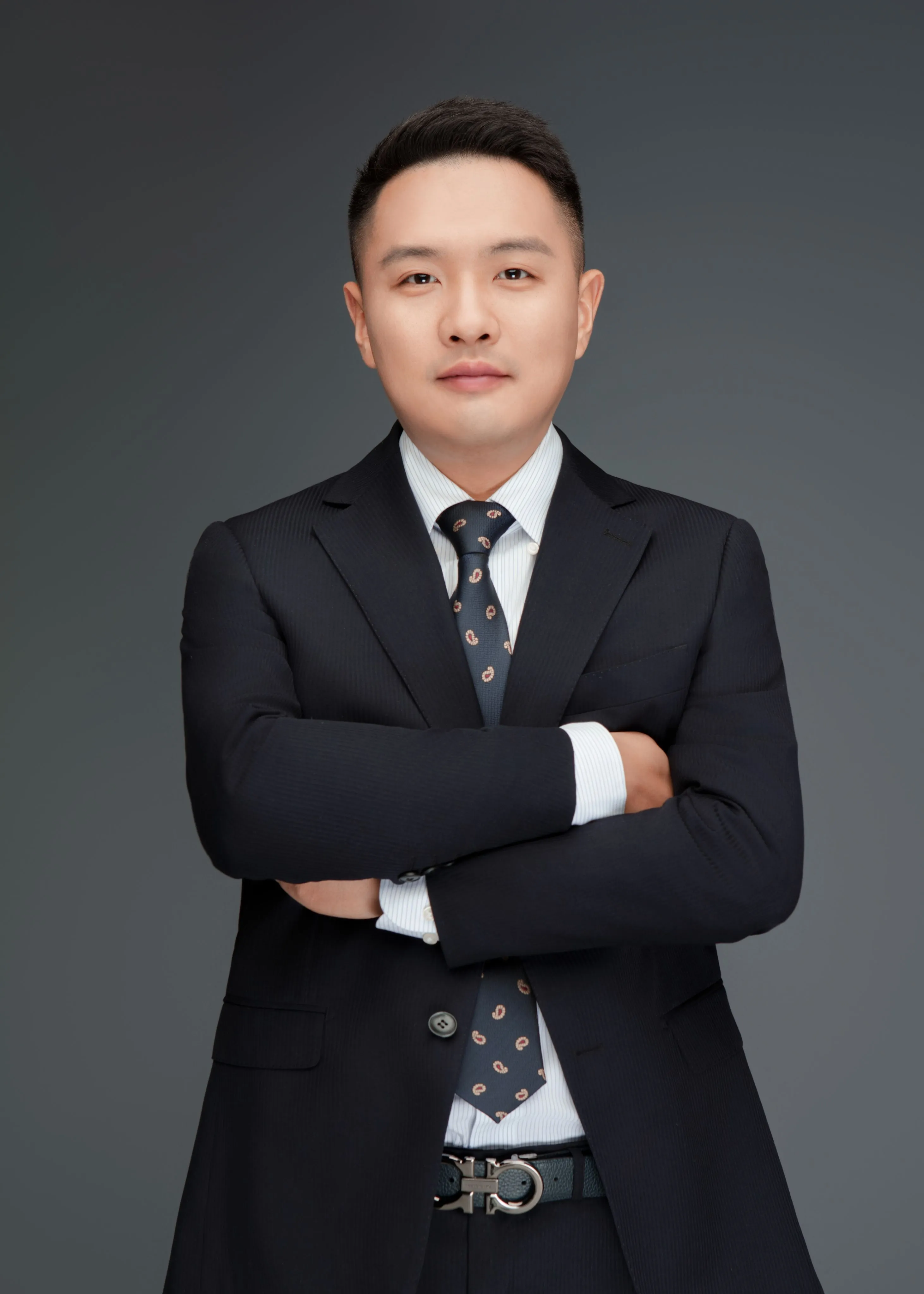 刘鹏律师职业照片